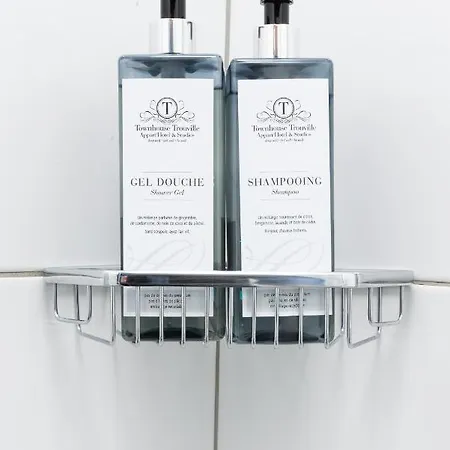 TOWNHOUSE TROUVILLE - Appart'Hotel&Studios Aparthotel 4*