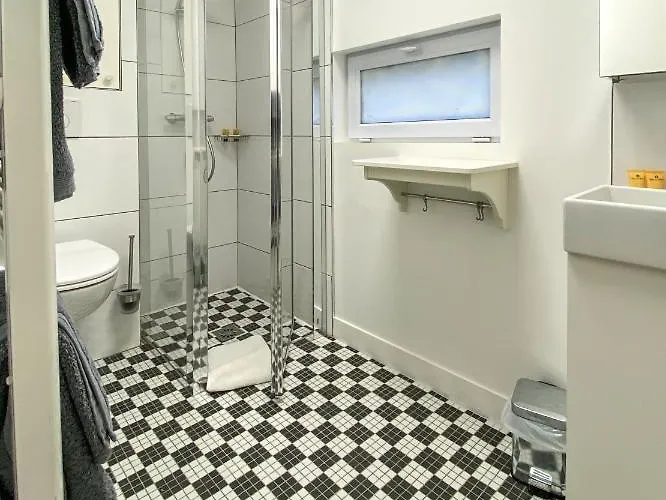 Townhouse - & Ξενοδοχείο με διαμερίσματα 4*