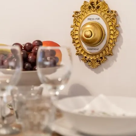 Townhouse Trouville - Appart'Hotel & Spa Apartmanhotel 4*