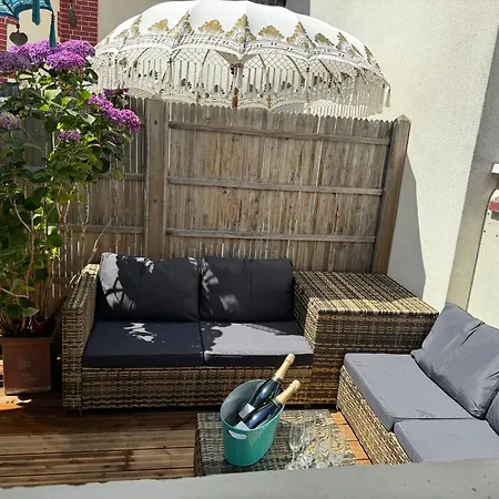 Townhouse - & شقة فندقية 4*