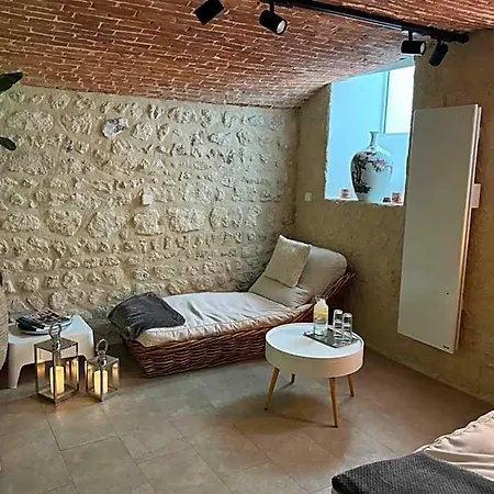 Townhouse - & 4*