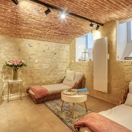 Townhouse - & 4*